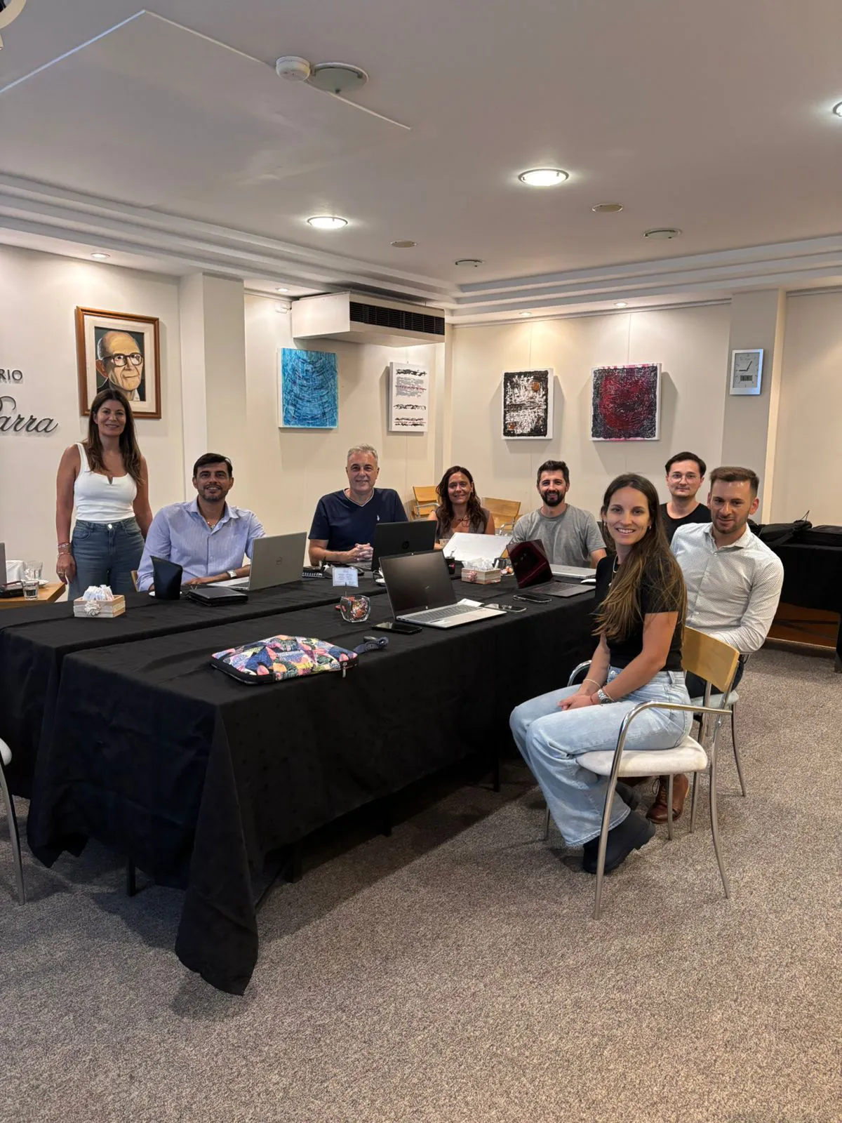 La Ingeniera Natalia García nos capacitó en el uso estratégico de la <b>inteligencia artificial</b>. thumbnail