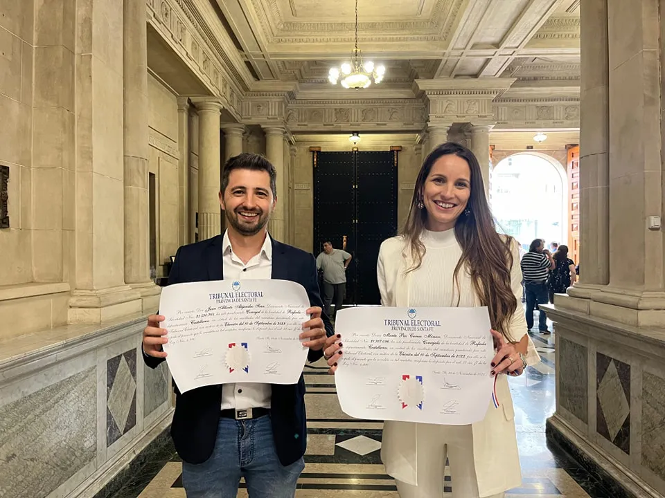 paz juan diploma