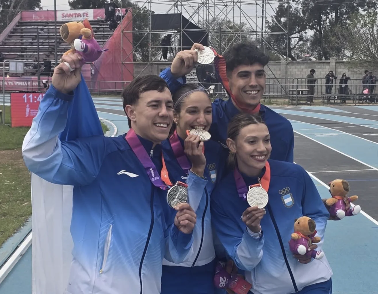 TomimondinoJuanSennapoyoandoeldeporteatletismo3