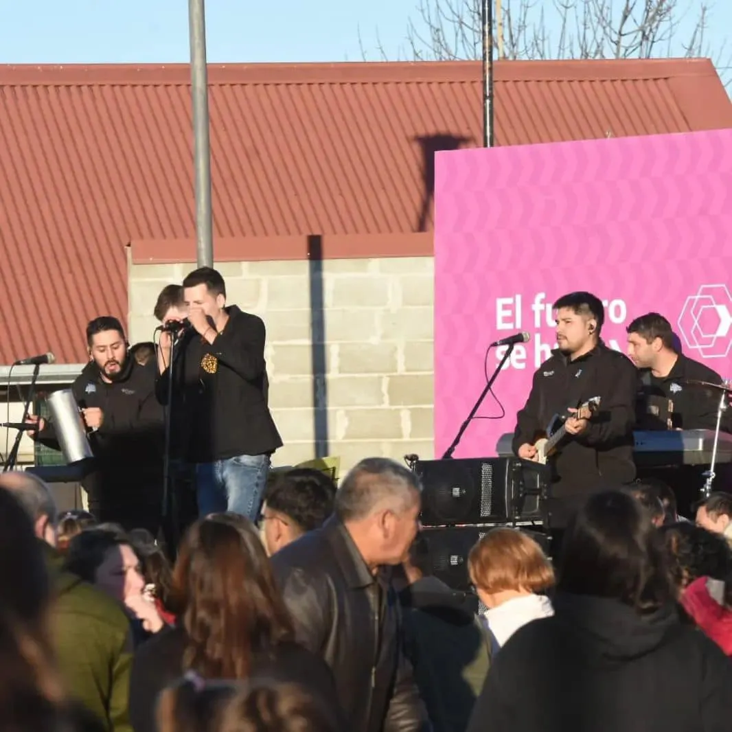 350095974_261641759755726_1897371303502546490_n