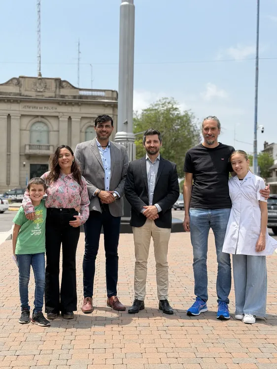 569851692_18532874311021766_26586717250514495_n