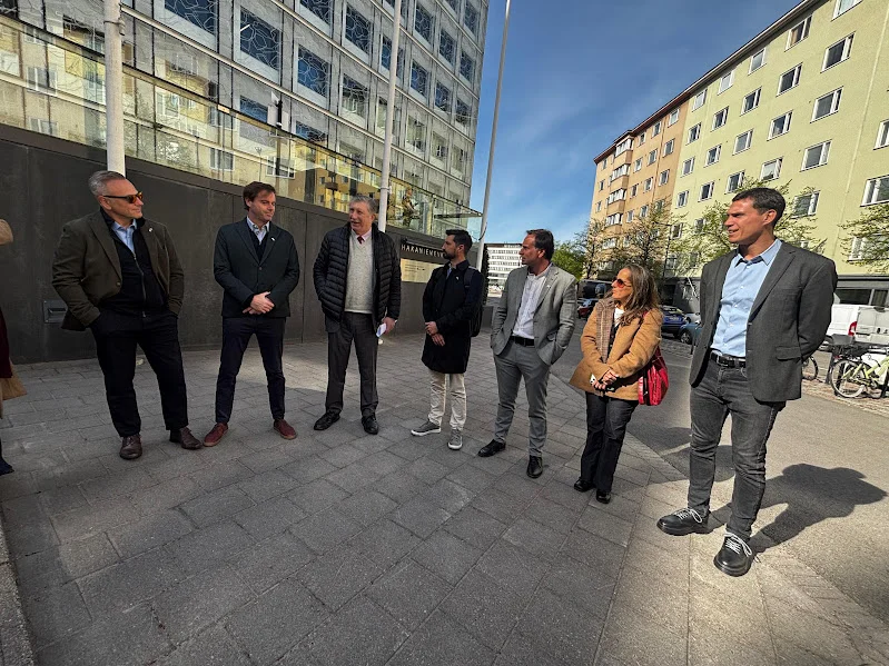Juan Senn con el Embajador de Finlandia, Estonia y Letonia